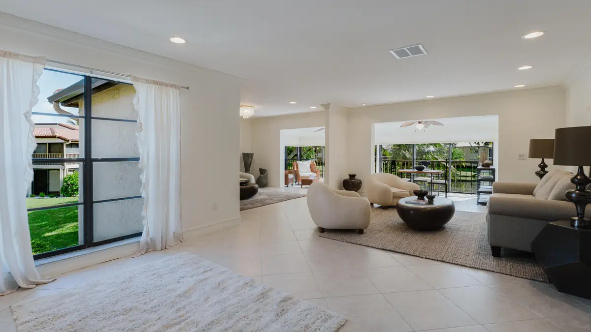9277 Vista Del Lago #B, Boca Raton, FL 33428 - #1
