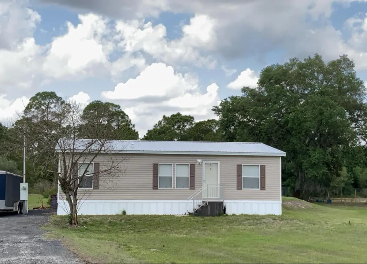 220 N Sendero Street, Clewiston, FL 33440 - #1