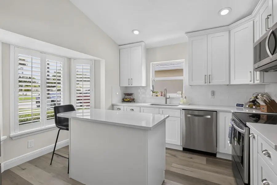 120 Saratoga Boulevard E, Royal Palm Beach, FL 33411 - #3