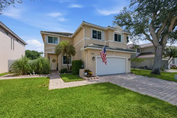 9807 NW 20th Street, Pembroke Pines, FL 33024