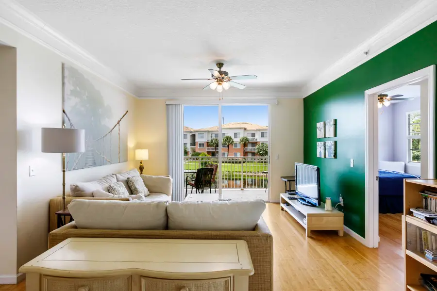 10208 Myrtlewood Circle W, Palm Beach Gardens, FL 33418 - #3