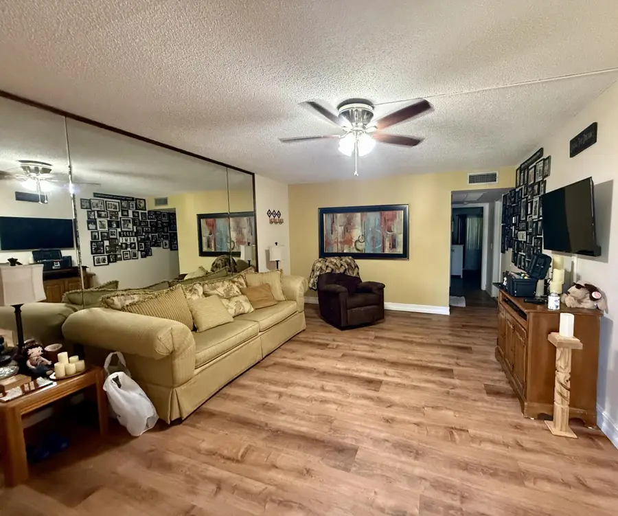 85 Canterbury D, West Palm Beach, FL 33417 - #3