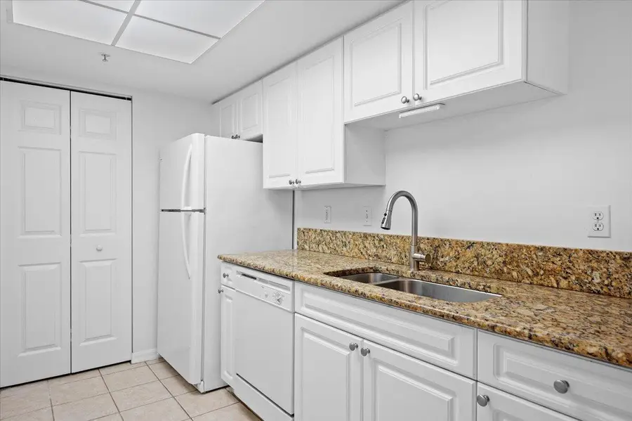 200 N Crestwood Court N #211, Royal Palm Beach, FL 33411 - #2