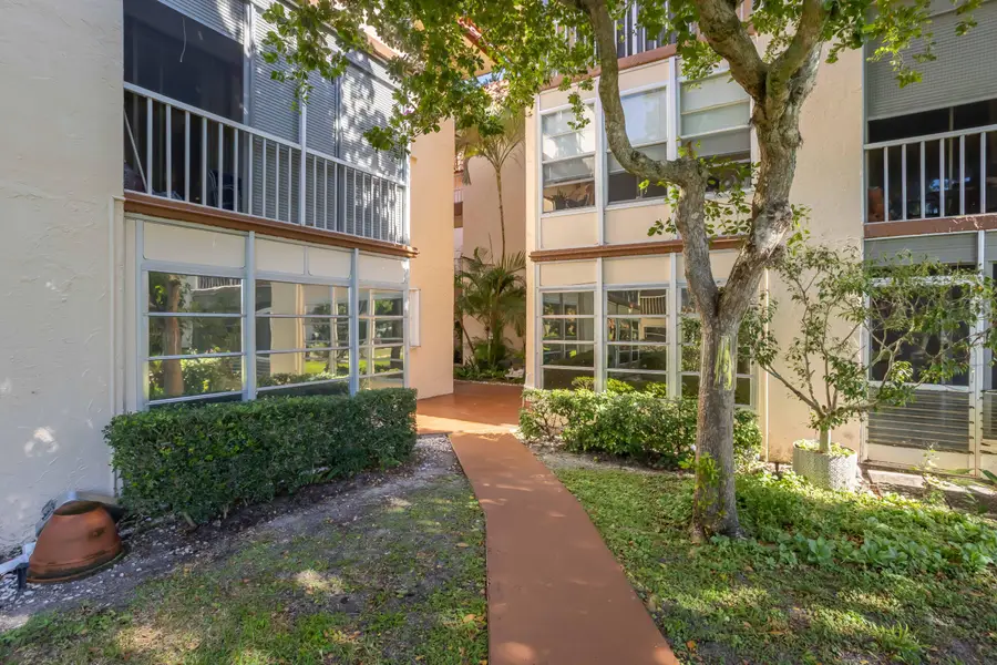 700 SE 6th Avenue #107, Deerfield Beach, FL 33441 - #3
