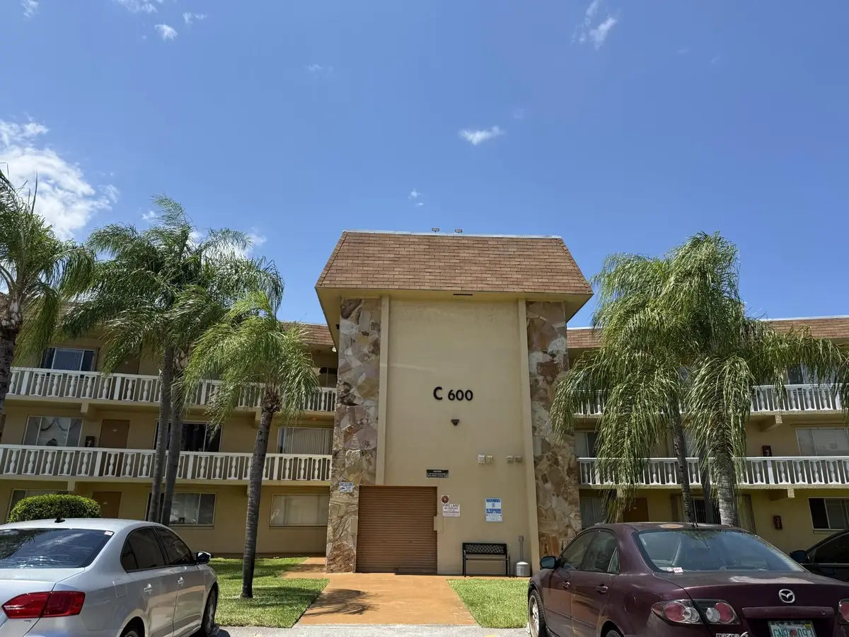 600 Village Green Court #121, Palm Springs, FL 33461 - #1