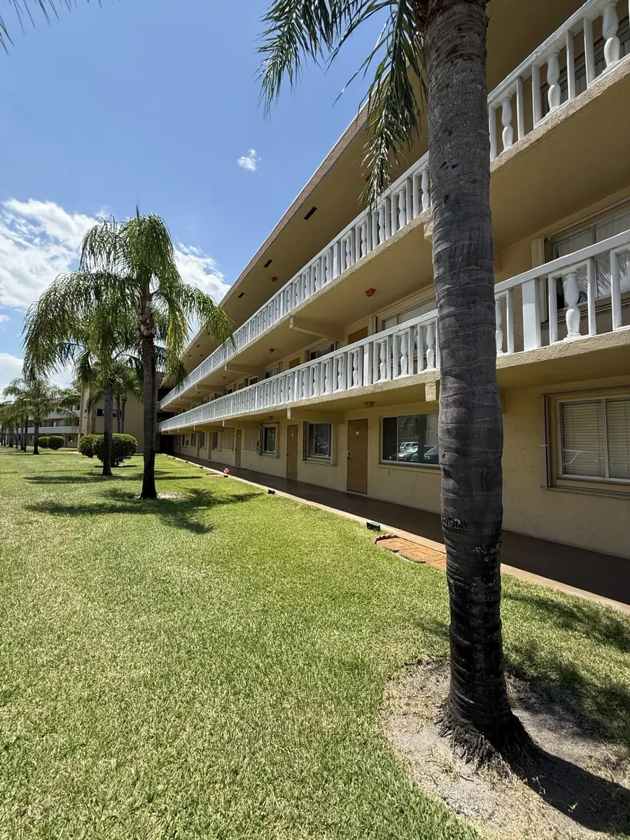 600 Village Green Court #121, Palm Springs, FL 33461 - #2