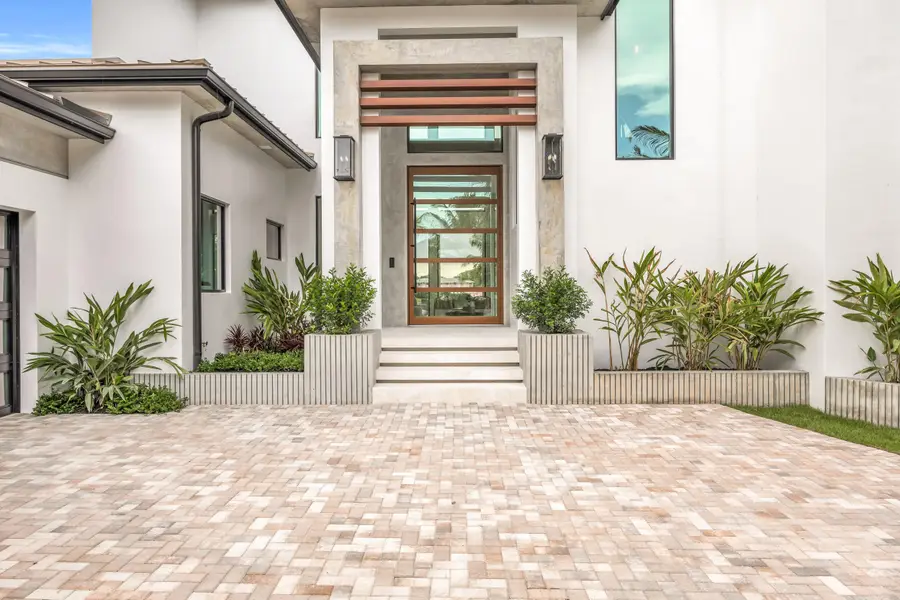19175 W Riverside Drive, Tequesta, FL 33469 - #3