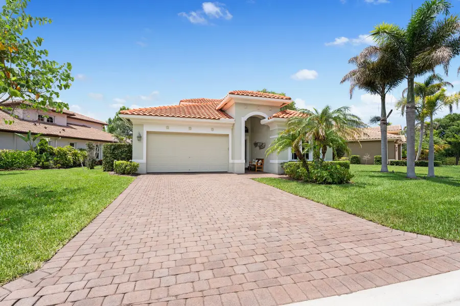 910 SW Palm Cove Drive, Palm City, FL 34990 - #2