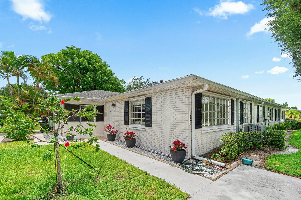 10098 S 40th Drive S, Boynton Beach, FL 33436 - #1