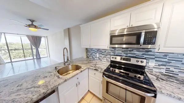 108 Royal Pk Drive, Oakland Park, FL 33309