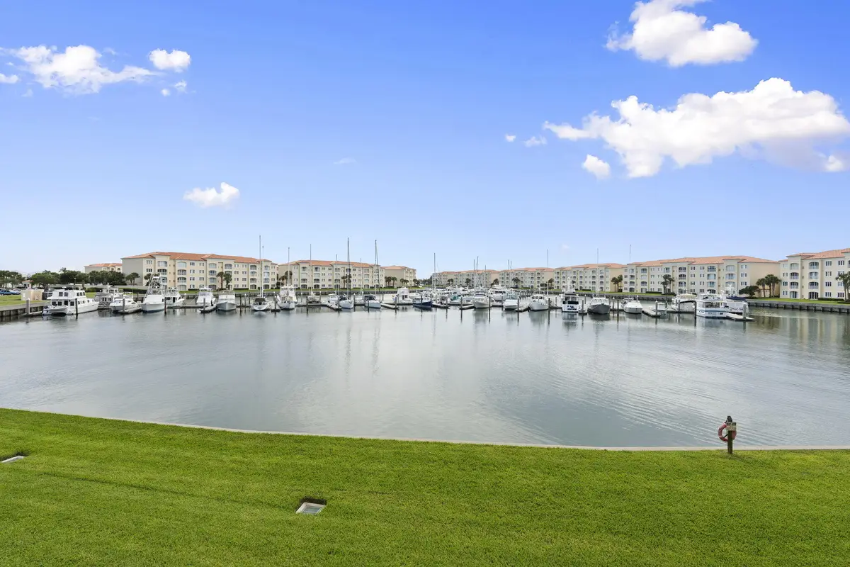 11 Harbour Isle Drive W #206, Fort Pierce, FL 34949 - #1