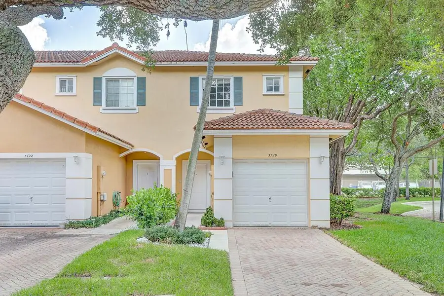 5720 Tuscany Way, Tamarac, FL 33321 - #2