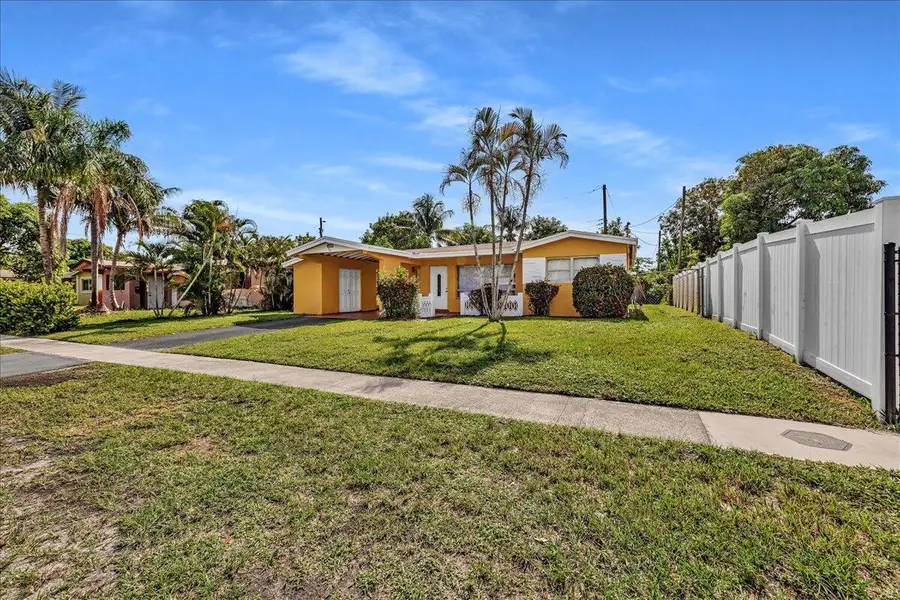 3560 NW 34th Way, Lauderdale Lakes, FL 33309 - #3