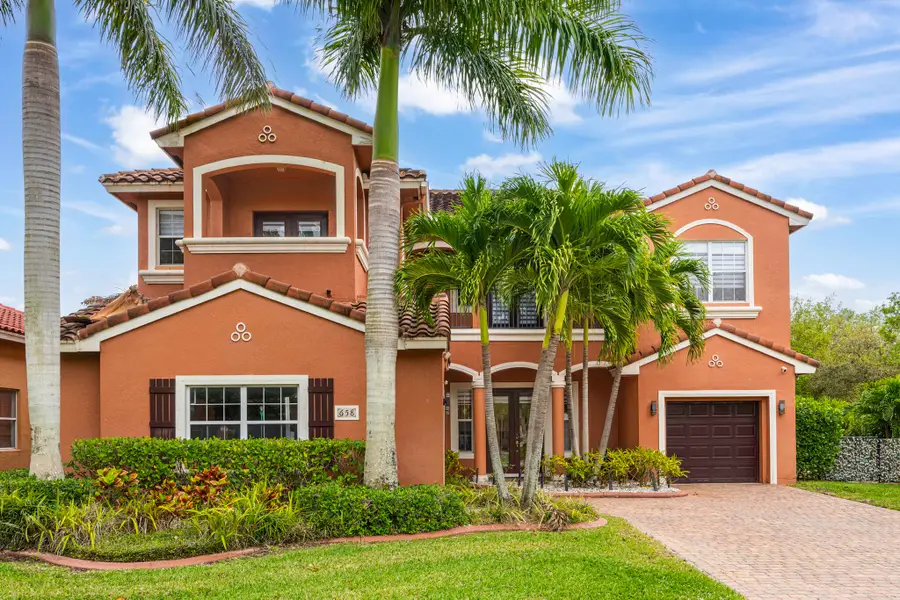 658 Cresta Circle, West Palm Beach, FL 33413 - #2