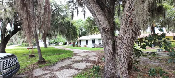 1013 W 2nd Street, Fort Pierce, FL 34982