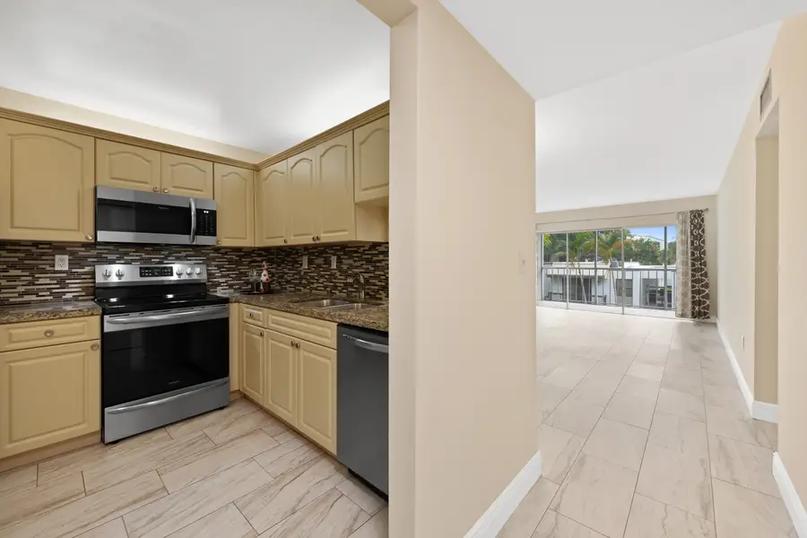 483 N Pine Island Road #C304, Plantation, FL 33324 - #2
