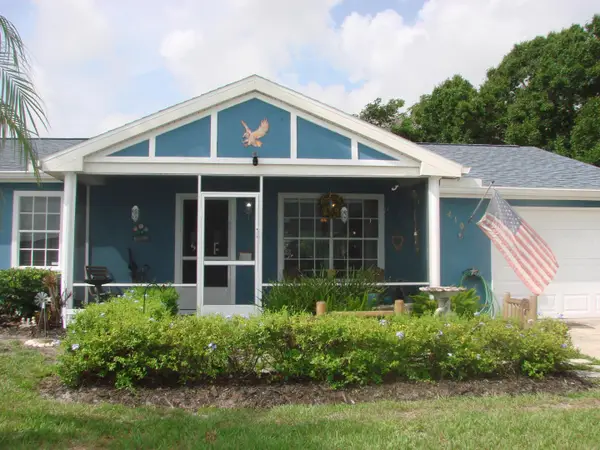 410 SW Eastport Circle, Port St Lucie, FL 34953