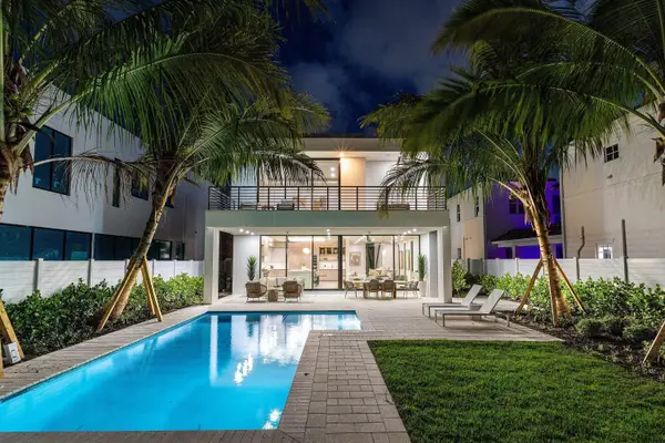 721 Lake Avenue N, Delray Beach, FL 33483