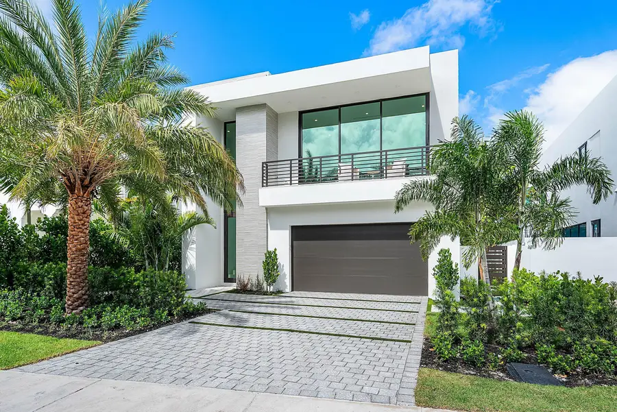 721 Lake Avenue N, Delray Beach, FL 33483 - #2