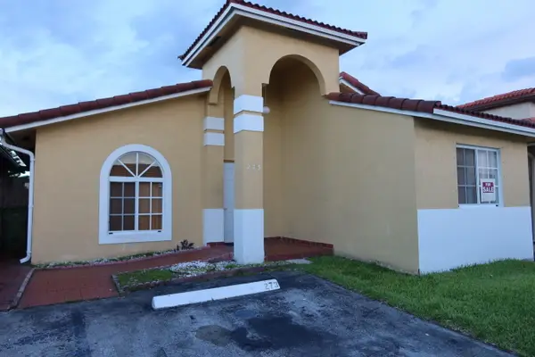 7001 W 35th Avenue #273, Hialeah, FL 33018