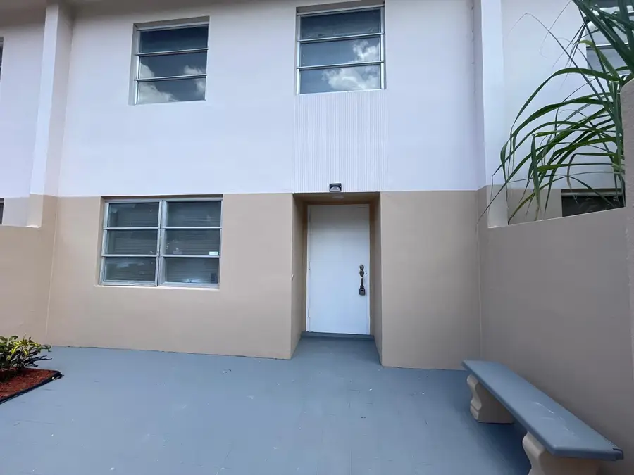 4140 Inverrary Drive #Apt 15e, Lauderhill, FL 33319 - #2