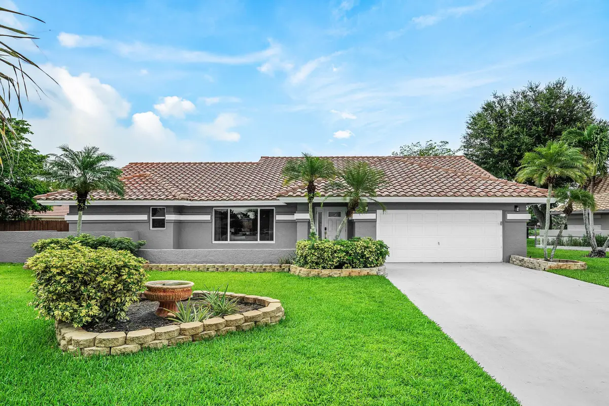 5781 Laurel Green Circle, Boynton Beach, FL 33437 - #1