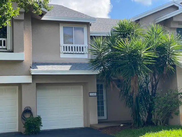 2217 Discovery Circle W, Deerfield Beach, FL 33442 - #1