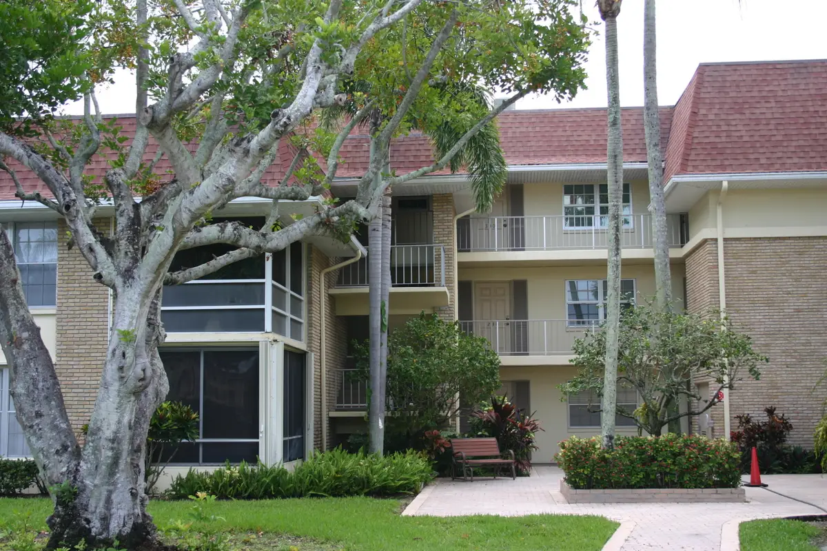 5570 Tamberlane Circle #130, Palm Beach Gardens, FL 33418 - #1