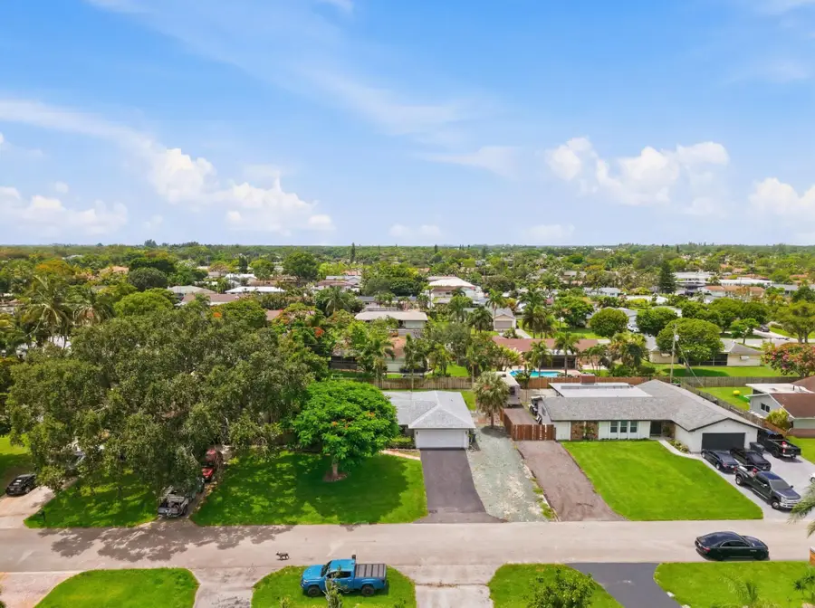 31 W Coconut Drive, Lake Worth, FL 33467 - #2