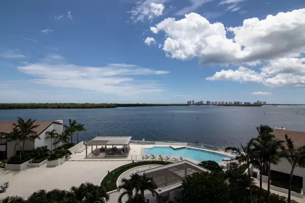 100 Lakeshore Drive #458, North Palm Beach, FL 33408