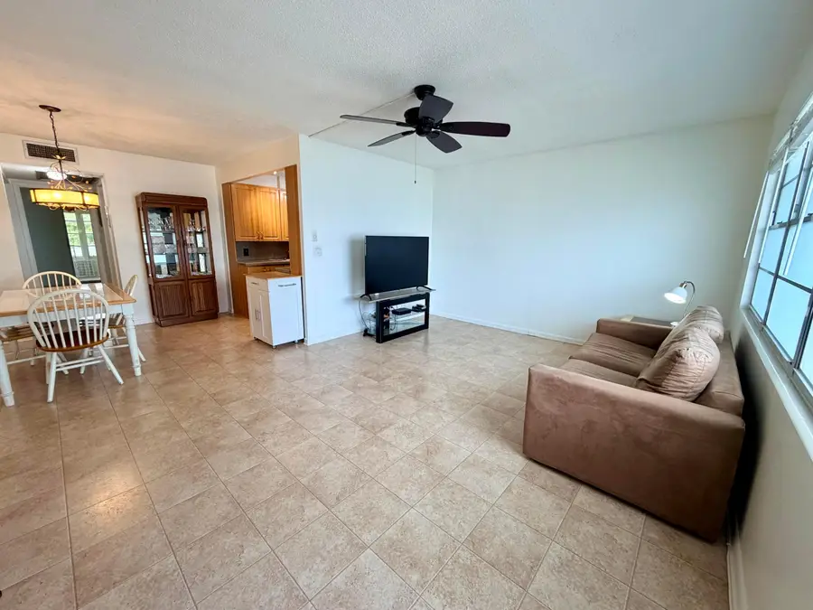 2090 Newport S #2090, Deerfield Beach, FL 33442 - #3