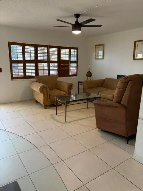 381 Mansfield J, Boca Raton, FL 33434
