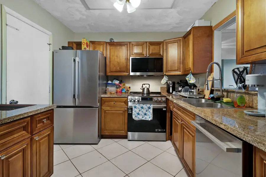 408 NW 68th Avenue #405, Plantation, FL 33317 - #3