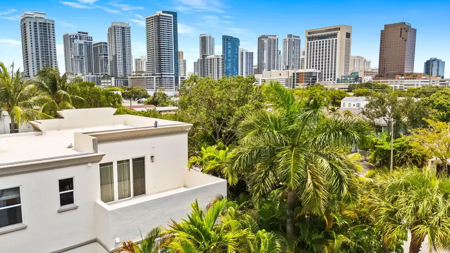 725 SW 4th Avenue, Fort Lauderdale, FL 33315 - #2