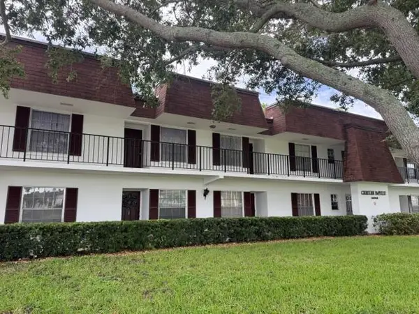 10040 Meridian Way N #103, Palm Beach Gardens, FL 33410