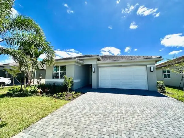11785 SW Oceanus Boulevard, Port St Lucie, FL 34987