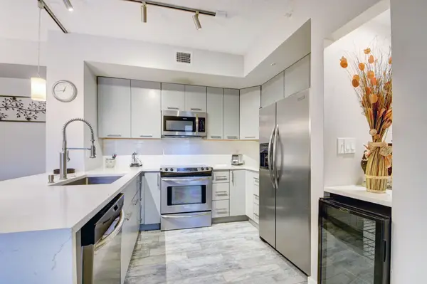 720 S Sapodilla Avenue #208, West Palm Beach, FL 33401