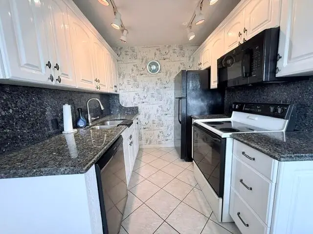 4065 Harwood E, Deerfield Beach, FL 33442 - #1