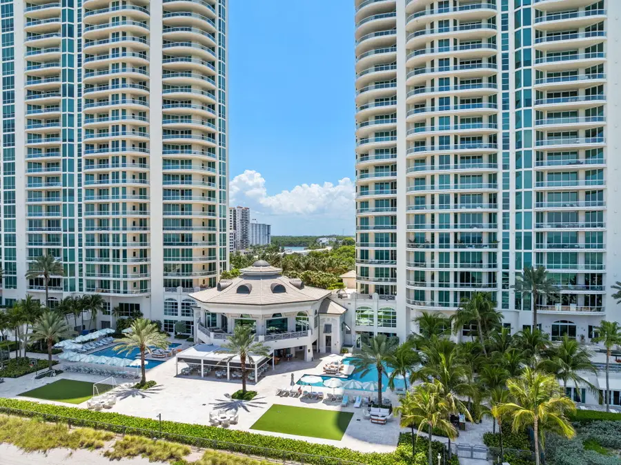 16051 Collins Avenue #1902, Sunny Isles Beach, FL 33160 - #3