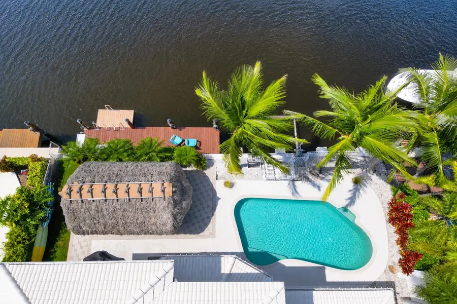 240 SE 3rd Court, Pompano Beach, FL 33060 - #2