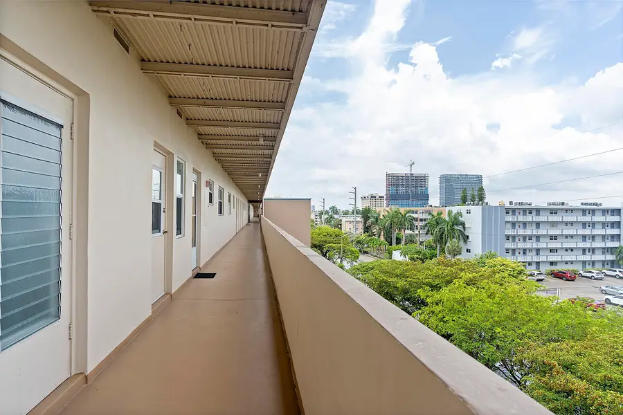 300 NE 14th Avenue #501, Hallandale, FL 33009 - #3