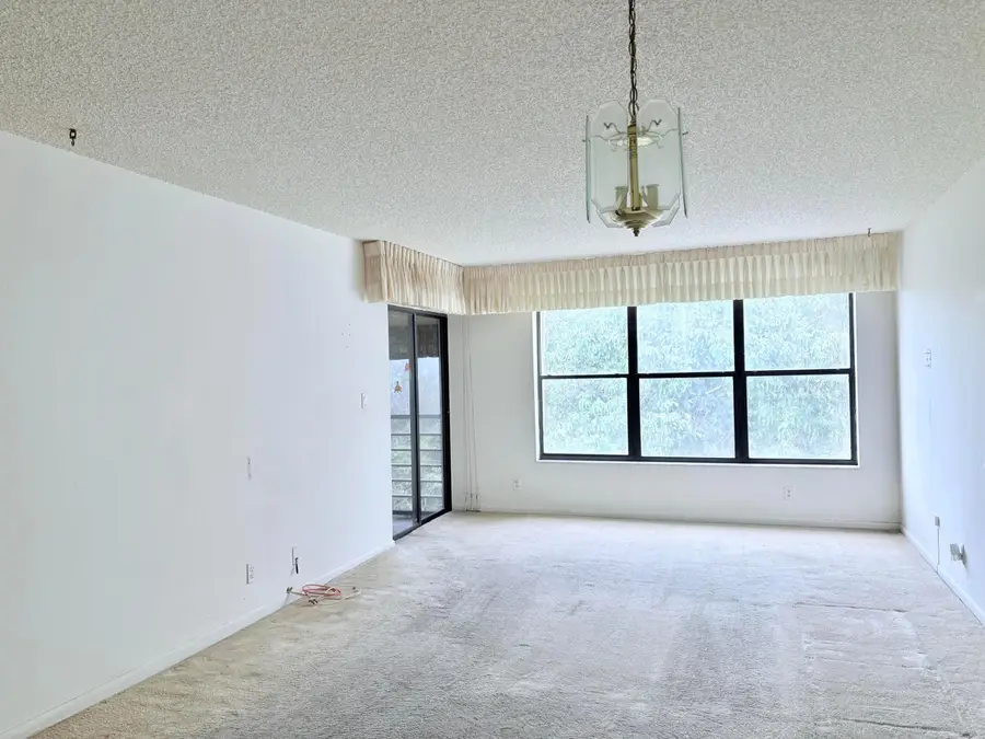 2314 S Cypress Bend Drive #Unit 614, Pompano Beach, FL 33069 - #3
