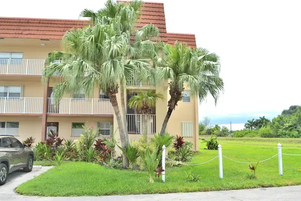 8841 Sunrise Lakes Boulevard #112, Sunrise, FL 33322
