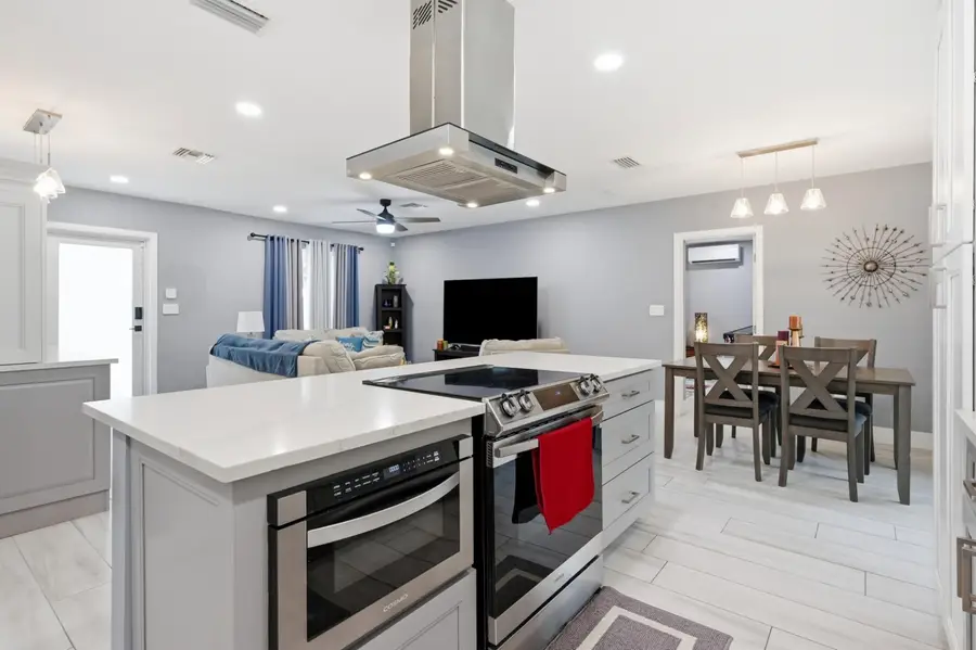 141 SE 8th Street, Pompano Beach, FL 33060 - #2