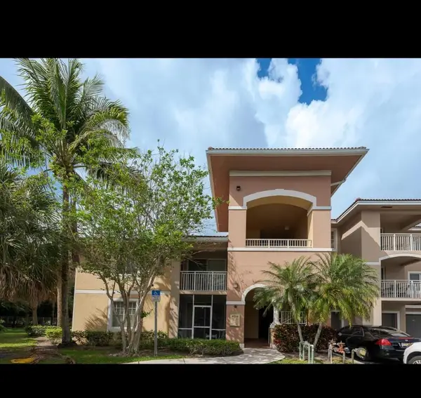 6556 Emerald Dunes Drive #207, West Palm Beach, FL 33411