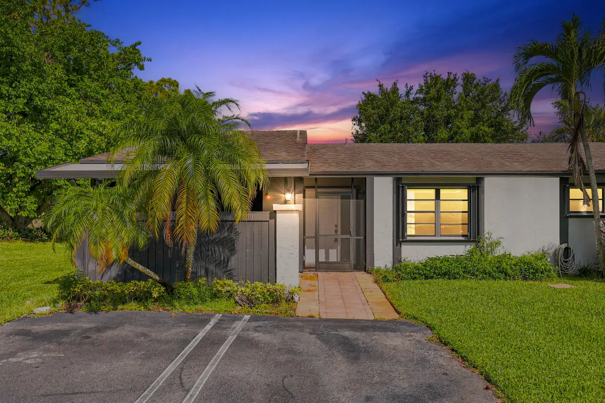 10 Seneca Court, Royal Palm Beach, FL 33411 - #1