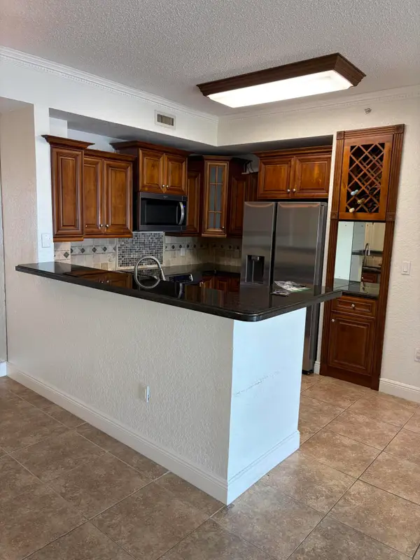 1801 N Flagler Drive #919, West Palm Beach, FL 33407