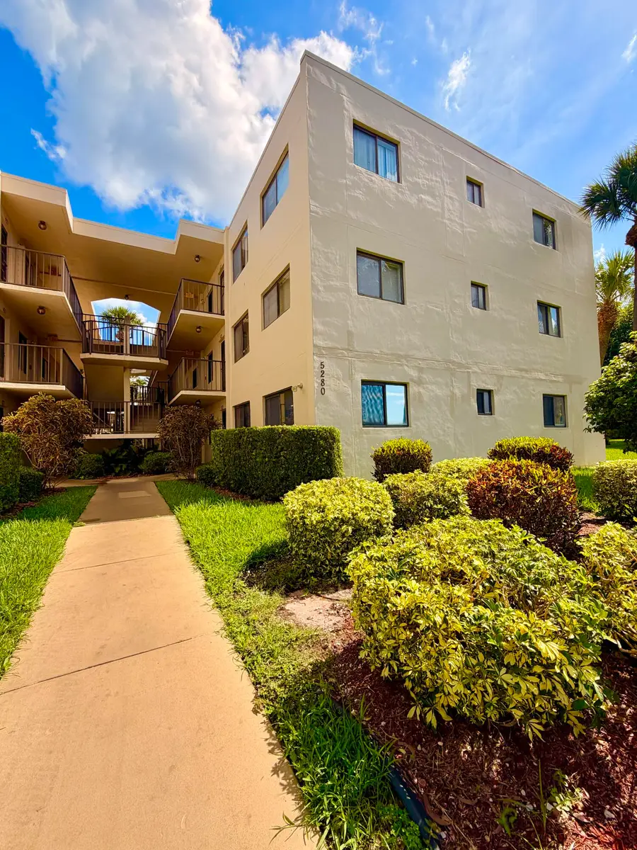5280 Las Verdes Circle #216, Delray Beach, FL 33484 - #2
