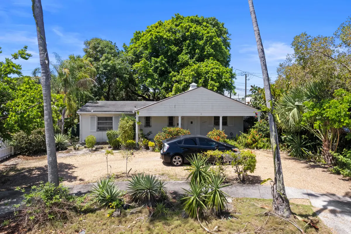 330 Marlborough Place, West Palm Beach, FL 33405 - #1