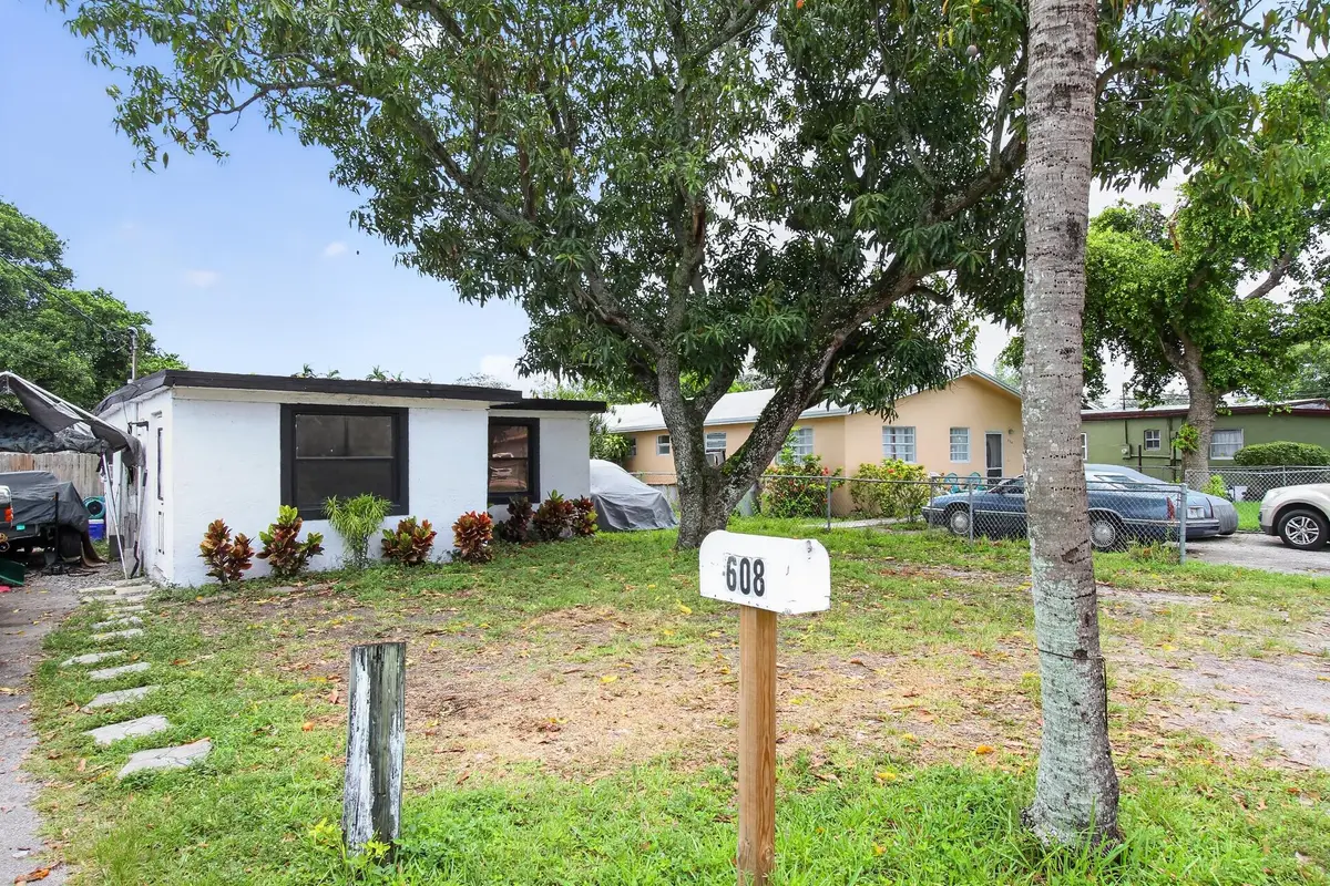 608 NW 15th Avenue, Pompano Beach, FL 33069 - #1